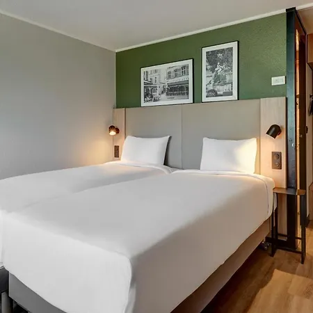 Campanile Argenteuil Hotel Exterior photo