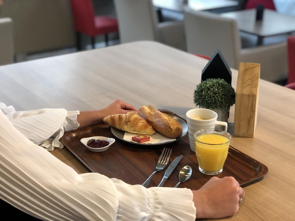 Campanile Hotel Argenteuil