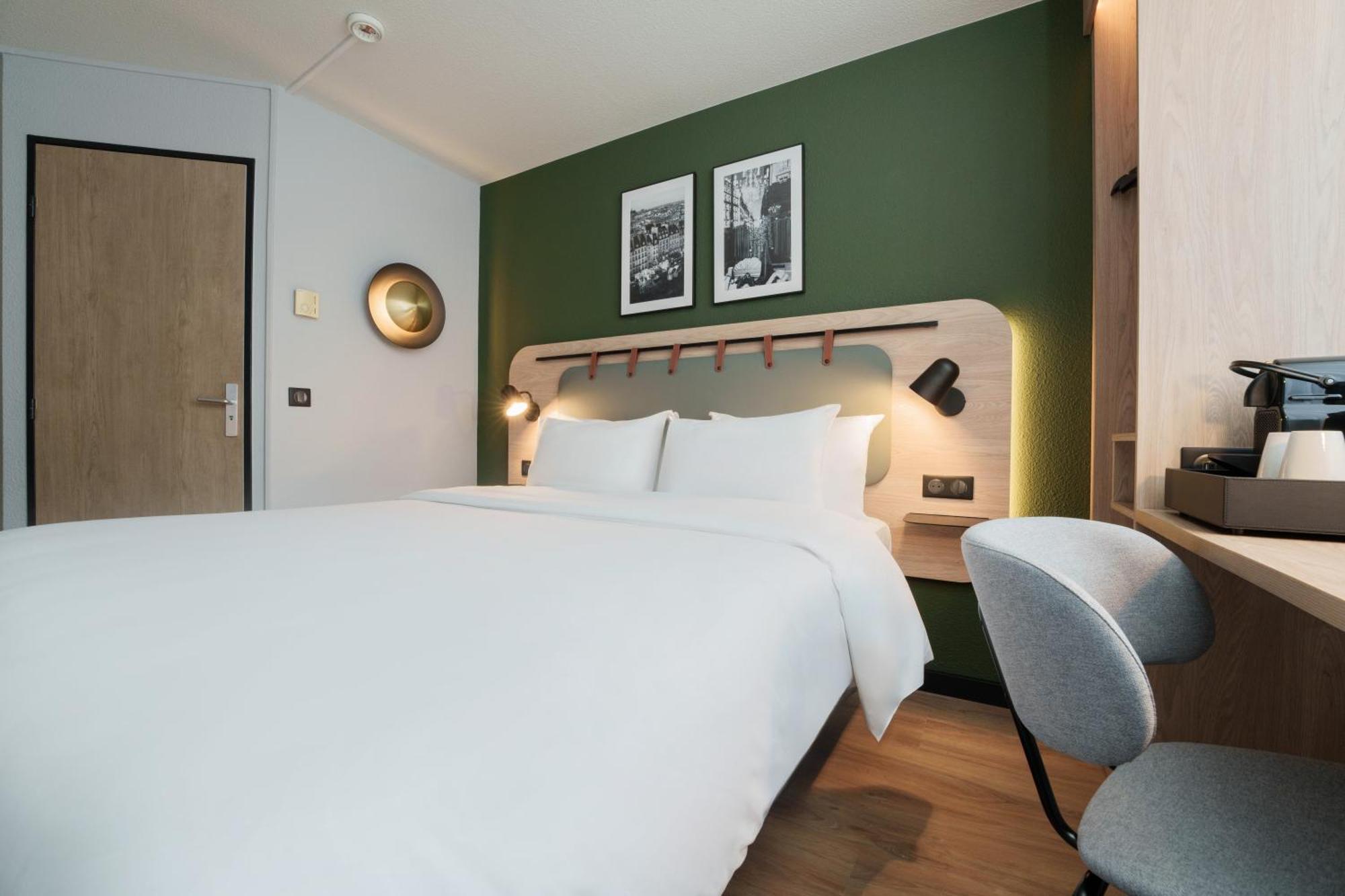 Campanile 3* Argenteuil