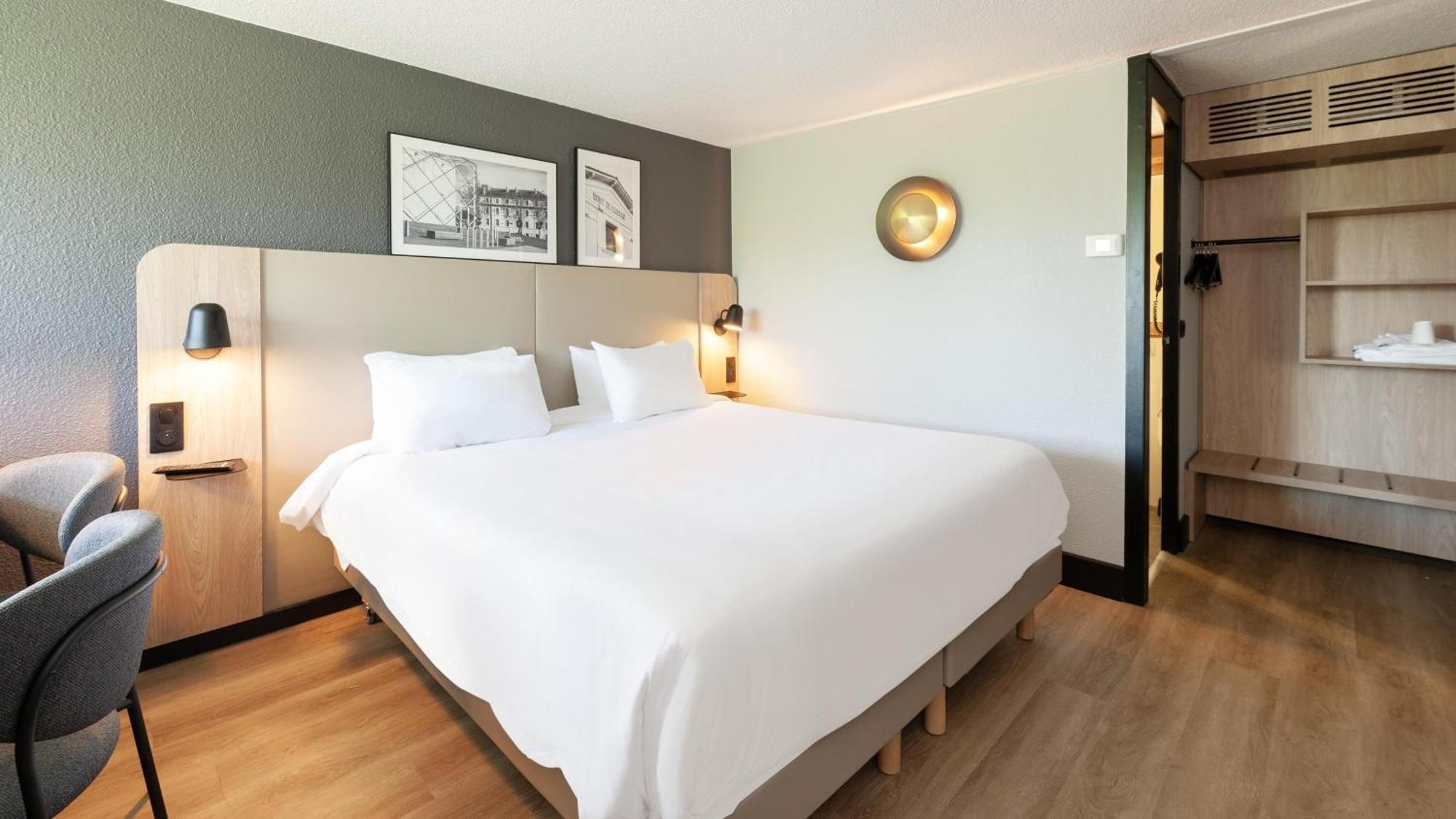 Campanile Hotel 3*